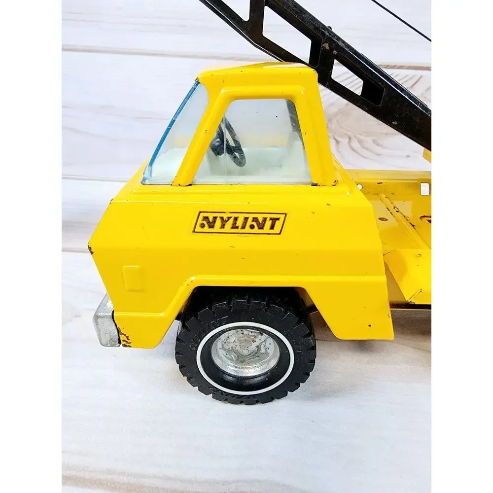 Nylint Vintage Pressed Steel Crane Truck 1:18 Scale Yellow Black Construction